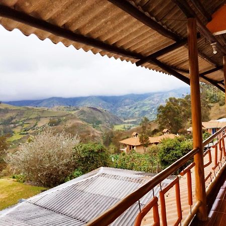 Hostal Taita Cristobal Isinlivi Exterior foto