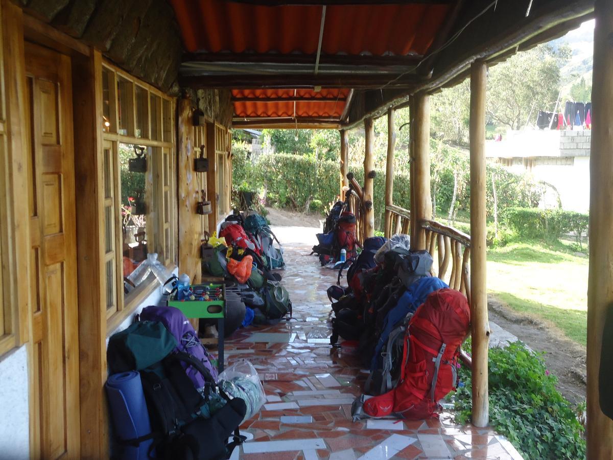 Hostal Taita Cristobal Isinlivi Exterior foto
