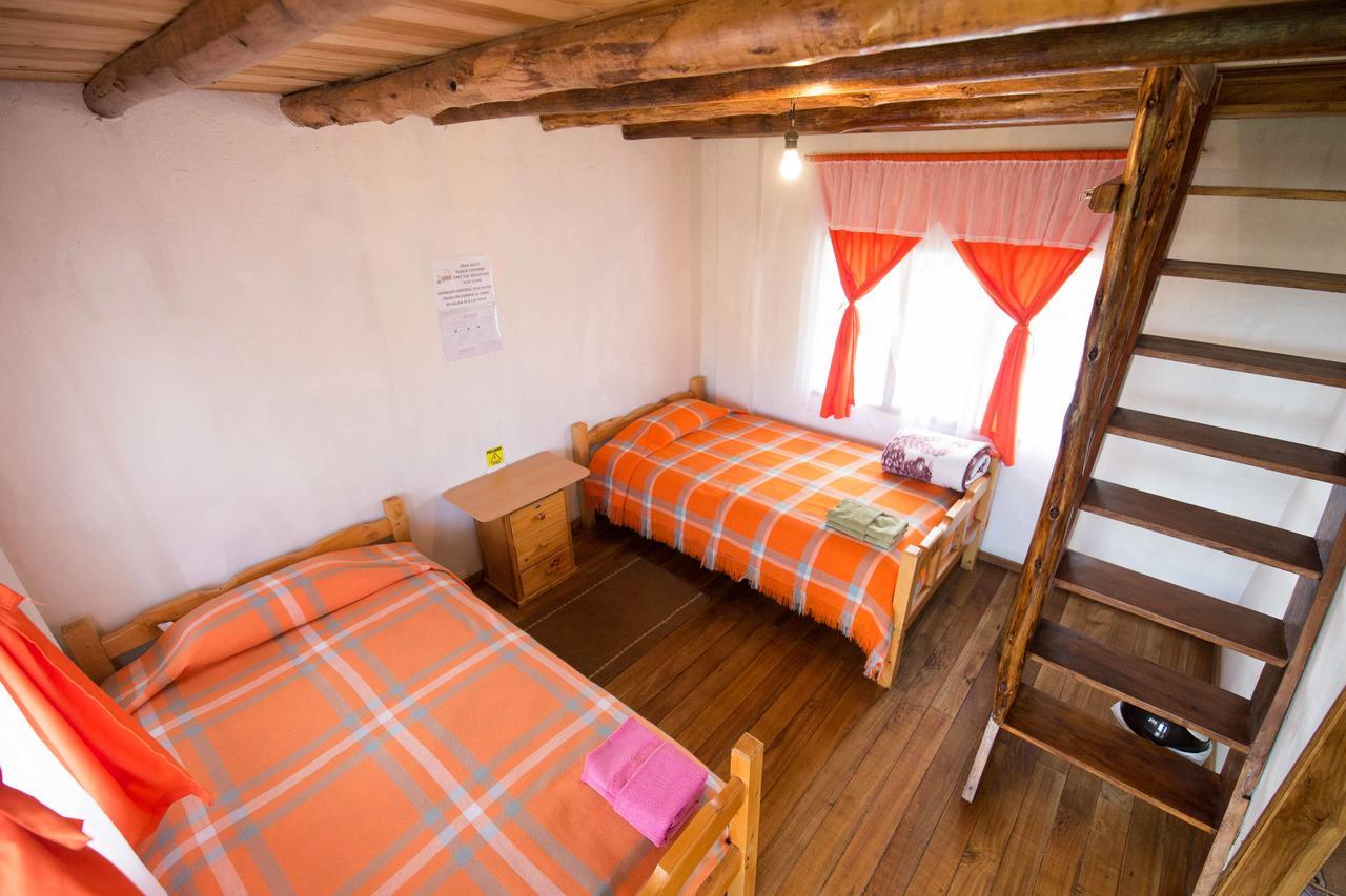 Hostal Taita Cristobal Isinlivi Exterior foto